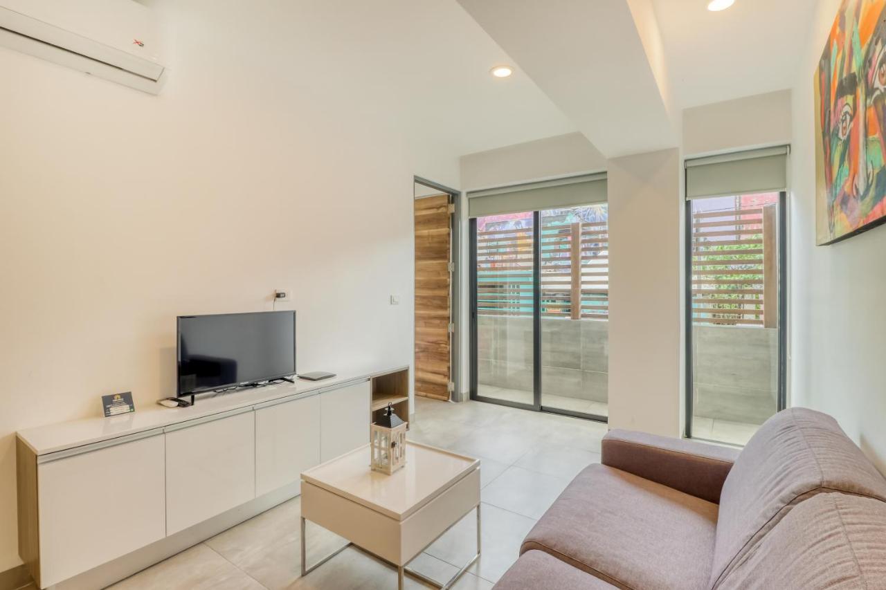 Icono Playa Condos, B307 Плая дел Кармен Екстериор снимка